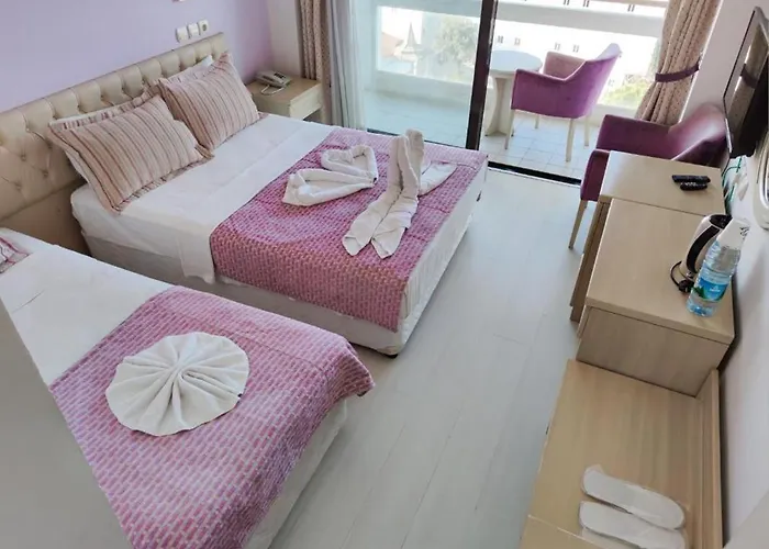 Porteras Otel 酒店 库萨达斯